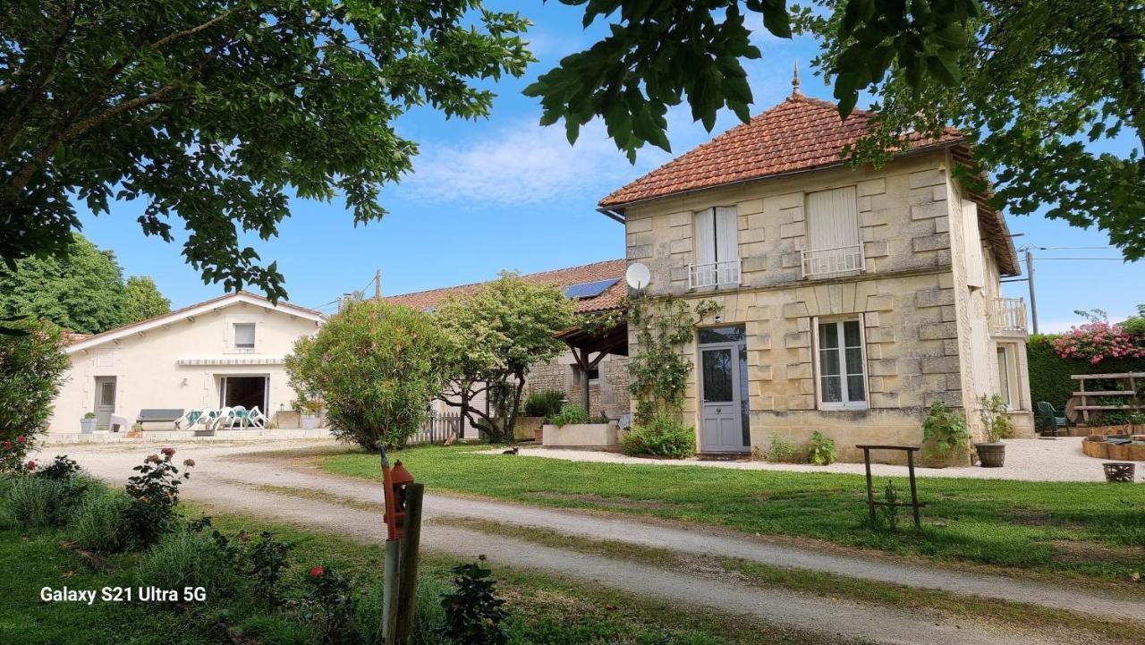 Logis De Pagnolet Villa Ozillac Exterior photo