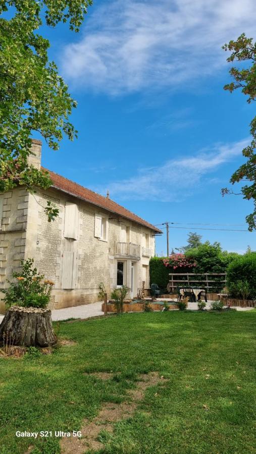 Logis De Pagnolet Villa Ozillac Exterior photo