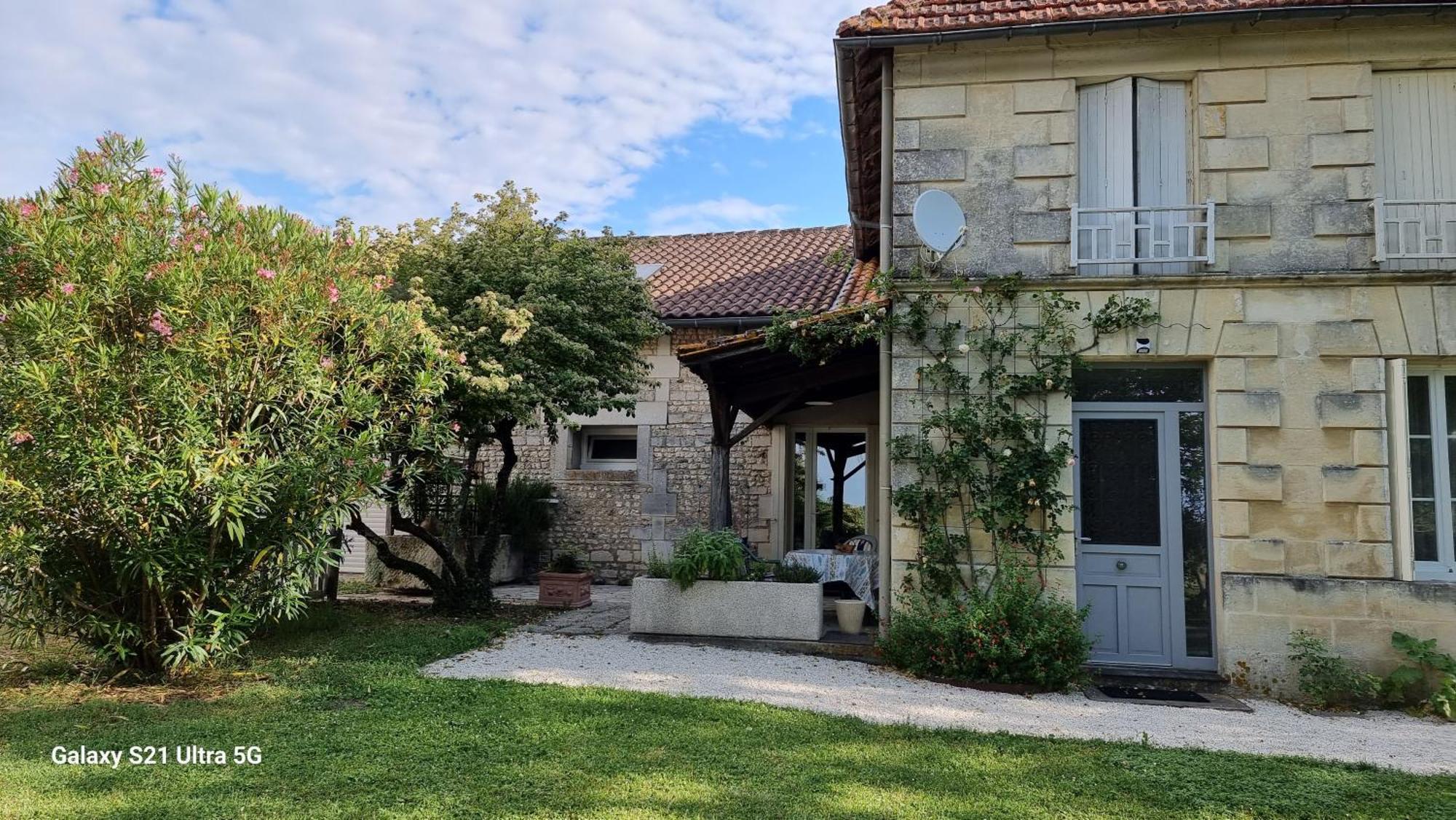 Logis De Pagnolet Villa Ozillac Exterior photo